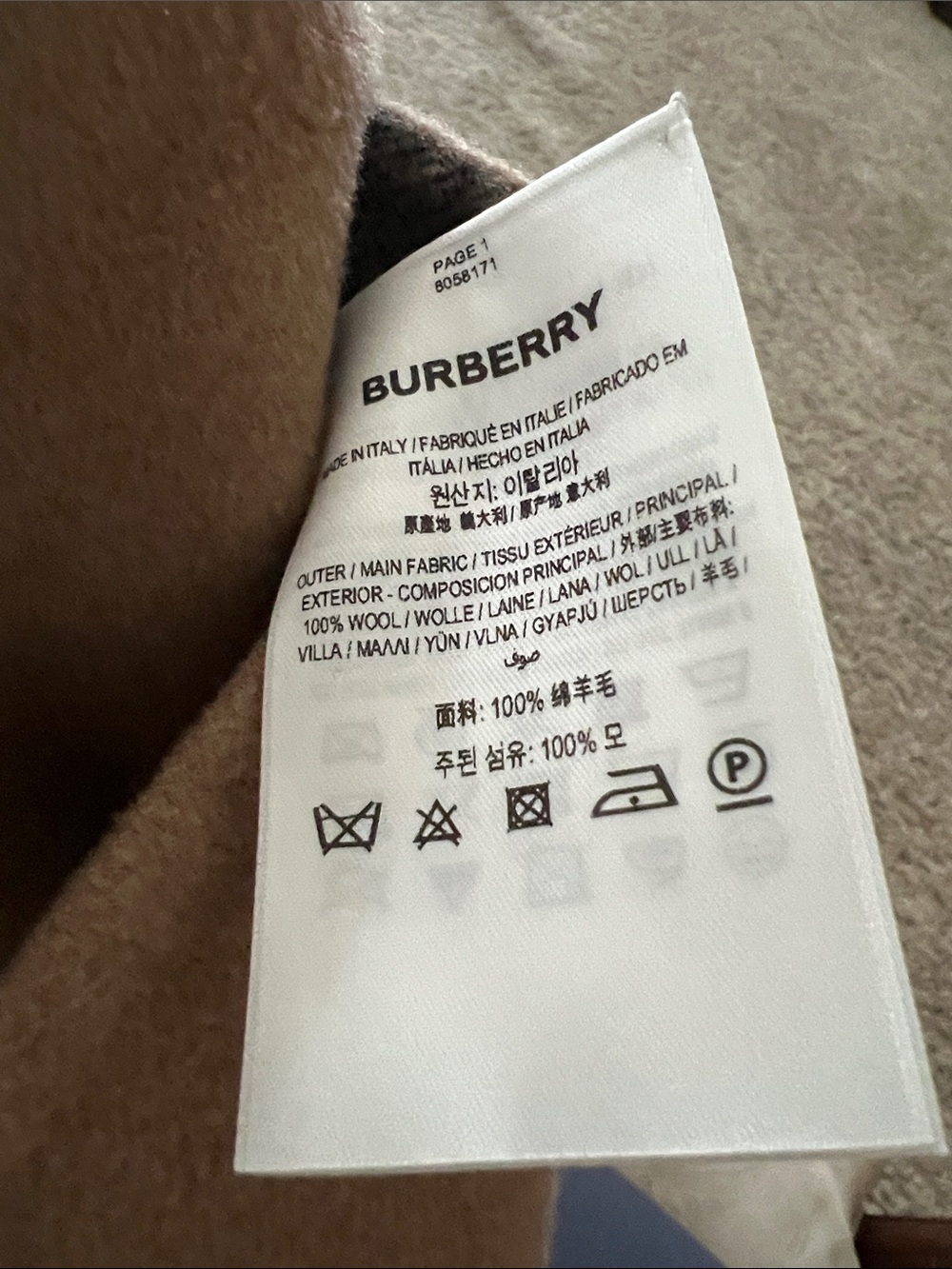 Authentic Burberry Woman’s Reversible Wool Wrap Coat. - Picture 12 of 16